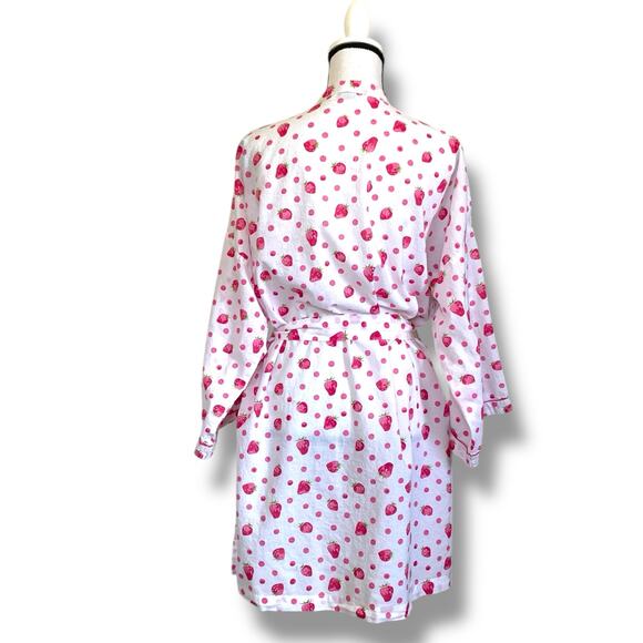 Mahogany Short Robe Sz M White Cotton Strawberry Print Belted Knee Length Cute - Picture 2 of 12